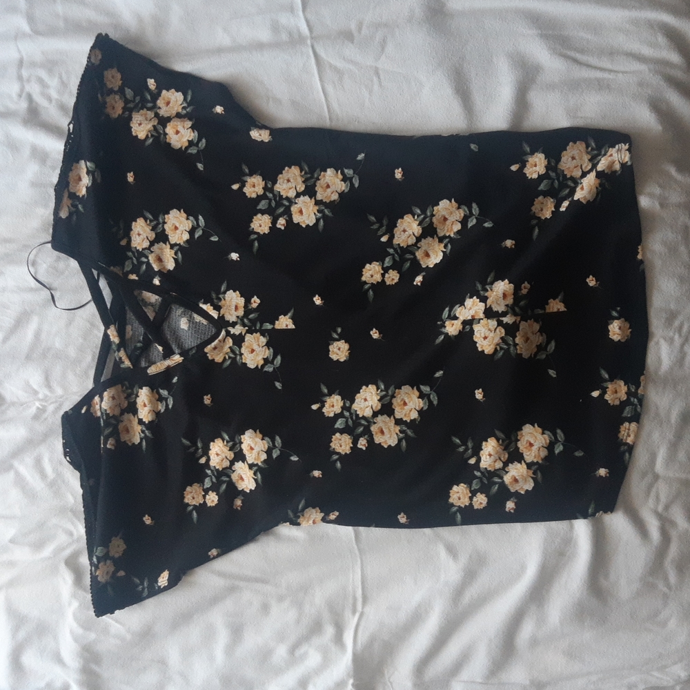 Women Flower Tee 《Uknown》 [small]